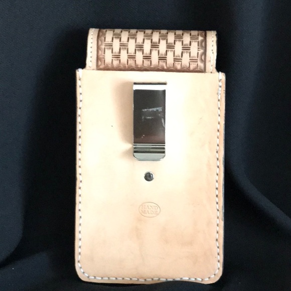 Handmade all leather cell phone carrier! - Picture 2 of 2